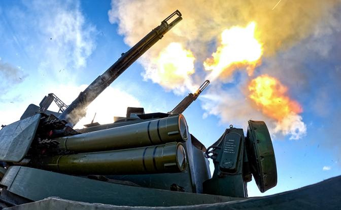 Рельсы в штопор, шпалы дыбом: России надоело миндальничать с Украиной и оглядываться на Вашингтон