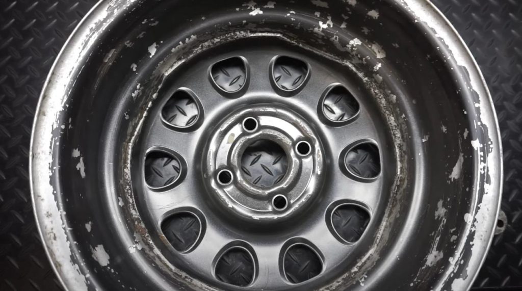 Способ для ленивых: как убрать ржавчину на металле, в том числе — в труднодоступных местах