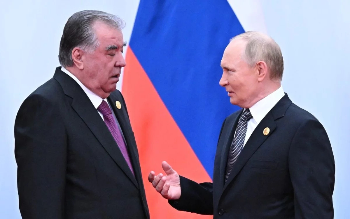 Путин пообщался с Рахмоном перед заседанием ШОС