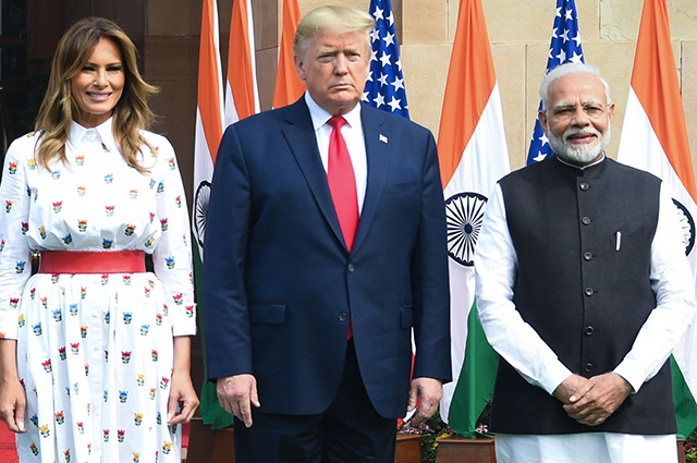 Мелания и Дональд Трамп прилетели с визитом в Индию