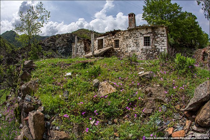 Умопомрачительно красивая албанская глубинка, в которой хочется оказаться прямо сейчас здесь, просто, которые, гдето, своей, Коман, озера, дорога, которых, людях, много, встретить, каньона, совершенно, вывеску, нужно, очень, небольшие, выглядит, нормальным