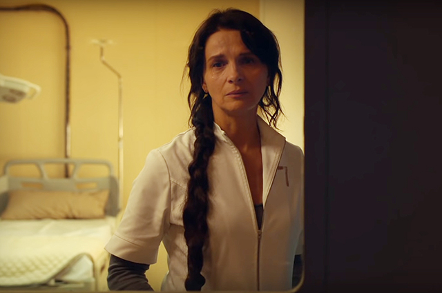 В сети появились первые кадры космического секс-триллера В сети появились первые кадры космического секс-триллера