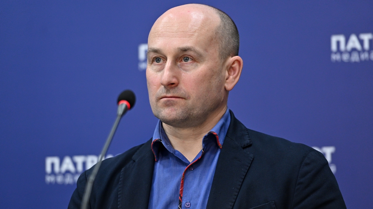 Милов хочет передать Россию под внешнее управление Милов хочет передать Россию под внешнее управление Общество
