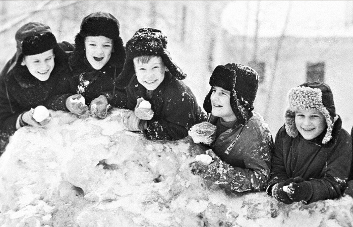 Никто не отравился: 8 несъедобных «лакомств» из СССР, которые ели дети во дворе можно, сережки, дворе, семена, детей, советских, которые, очень, советские, нужно, сосны, который, всего, когда, резинка, жевательная, лакомство, название, собирали, зимой