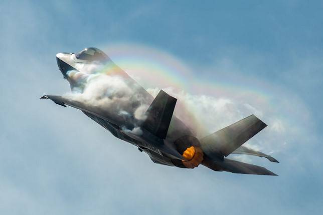 F-35: очередной скандальчик по поводу возможностей ввс