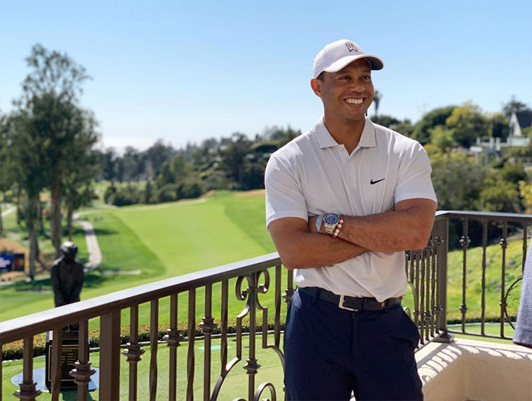 После операции на позвоночнике: знаменитый гольфист Тайгер Вудс чудом выжил в серьезном ДТП Звезды,Новости о звездах