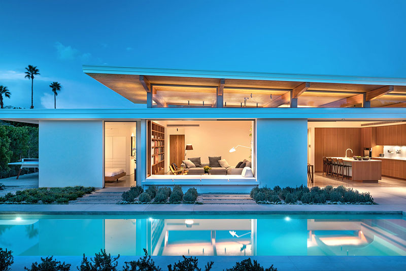 Cовременный дом для семьи в Палм Спрингс в Калифорнии большие окна,дом с бассейном,интерьер и дизайн,Калифорния,открытое пространство