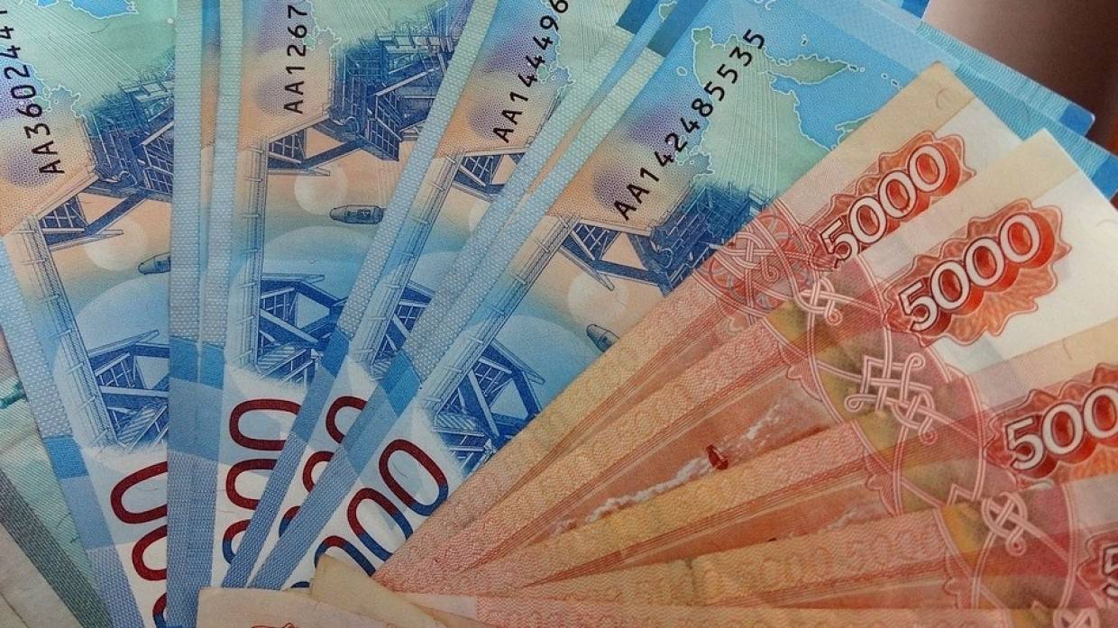 Близнецов, Скорпионов и Водолеев ждет денежный водопад в 2022 году