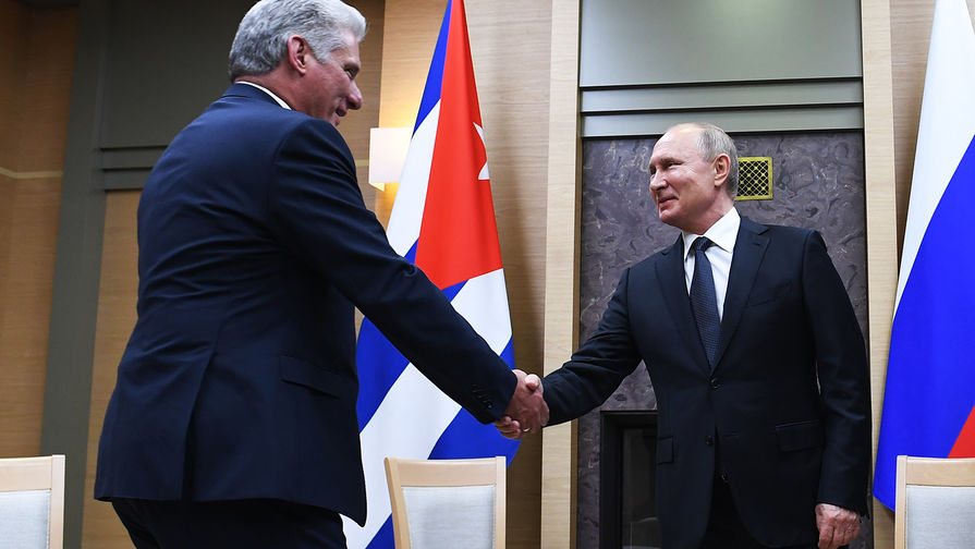 Путин начал переговоры с президентом Кубы Бермудесом в Кремле