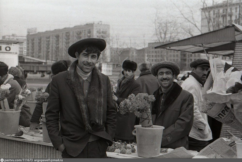 16 советских послевоенных фотографов: от аполитичной искренности к эротике и сюрреализму 16 советских послевоенных фотографов: от аполитичной искренности к эротике и сюрреализму