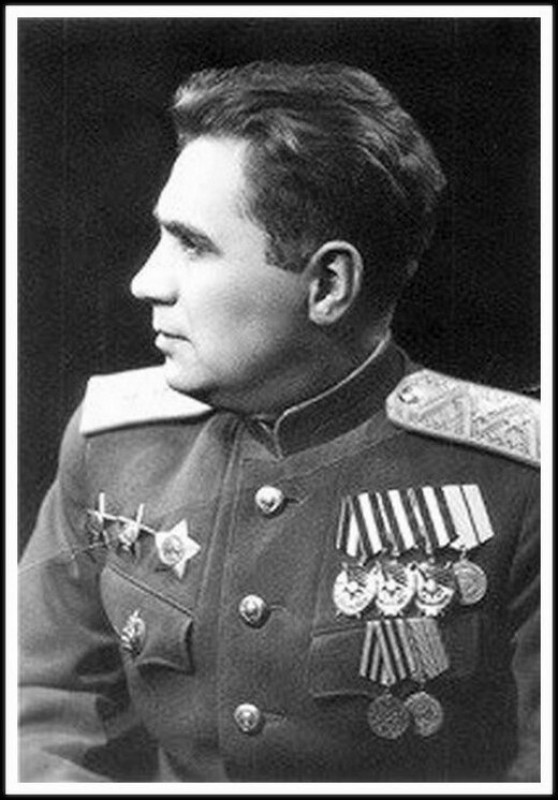 Почему в 1943г. Сталин отменил покушение на Гитлера? Почему в 1943г. Сталин отменил покушение на Гитлера? история,тайны,факты