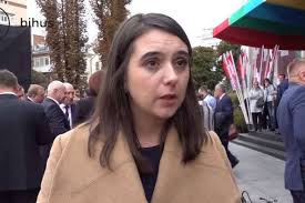 288 страниц Содома. «Болонка Зеленского» написала книгу о том, как советские солдаты изнасиловали Гитлера 288 страниц Содома. «Болонка Зеленского» написала книгу о том, как советские солдаты изнасиловали Гитлера украина