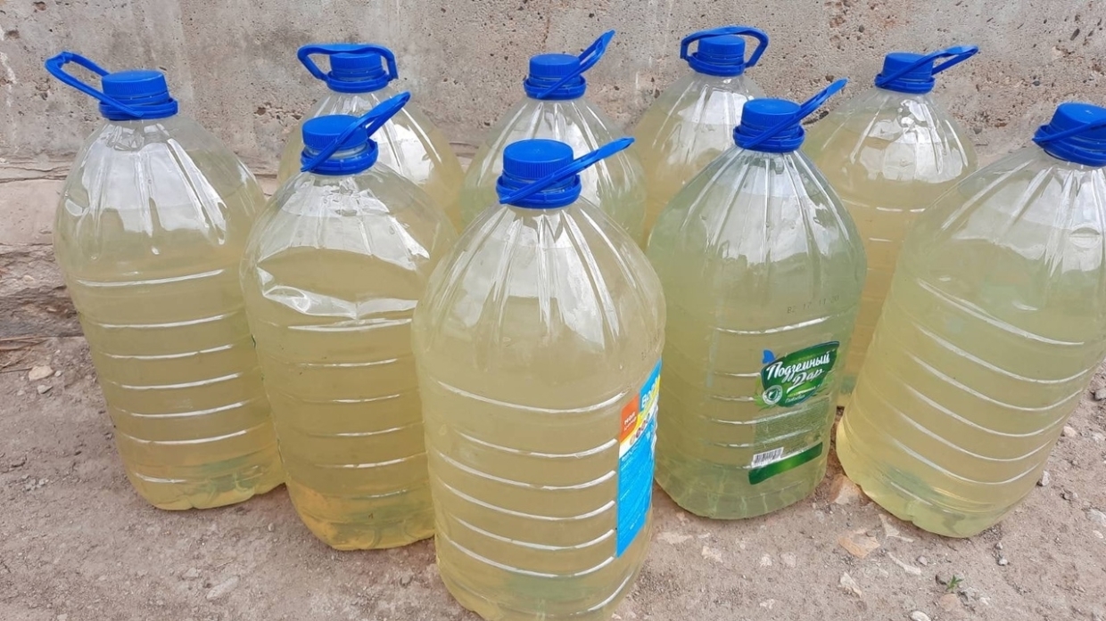 55 рублей за бутылку: как саратовские села страдают без воды