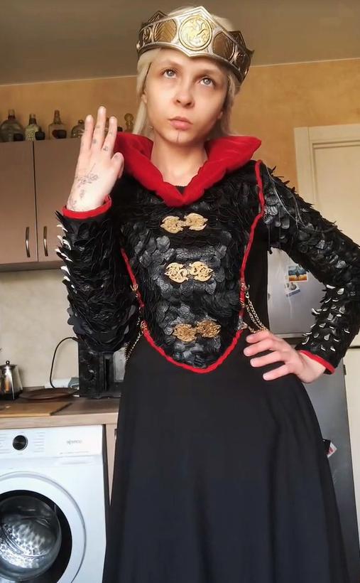 Одного сына оставила бабушке, второй трагически погиб: что известно о самой яркой участнице шоу «Беременна в 16» Елене Холоше Елена, девушка, Фатала, Сергеем, момент, Девушка, «Беременна, после, ребенка, погиб, Сергея, съемок, матерью, сыном, сбежала, молодой, Холоша, Фатал, человек, запомнилась