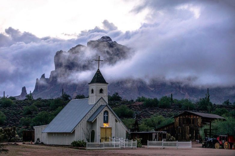 Сочные тревел-снимки Брукса Крэнделла Сочные тревел-снимки Брукса Крэнделла