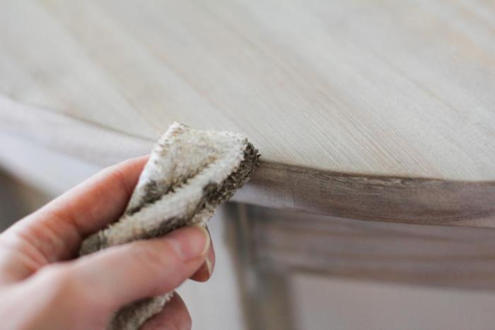 Мы сделали ремонт, и черный столик больше не вписывался в наш интерьер мастерство,новая жизнь старых вешей,рукоделие,самоделки,своими руками,сделай сам,творчество,умелые руки