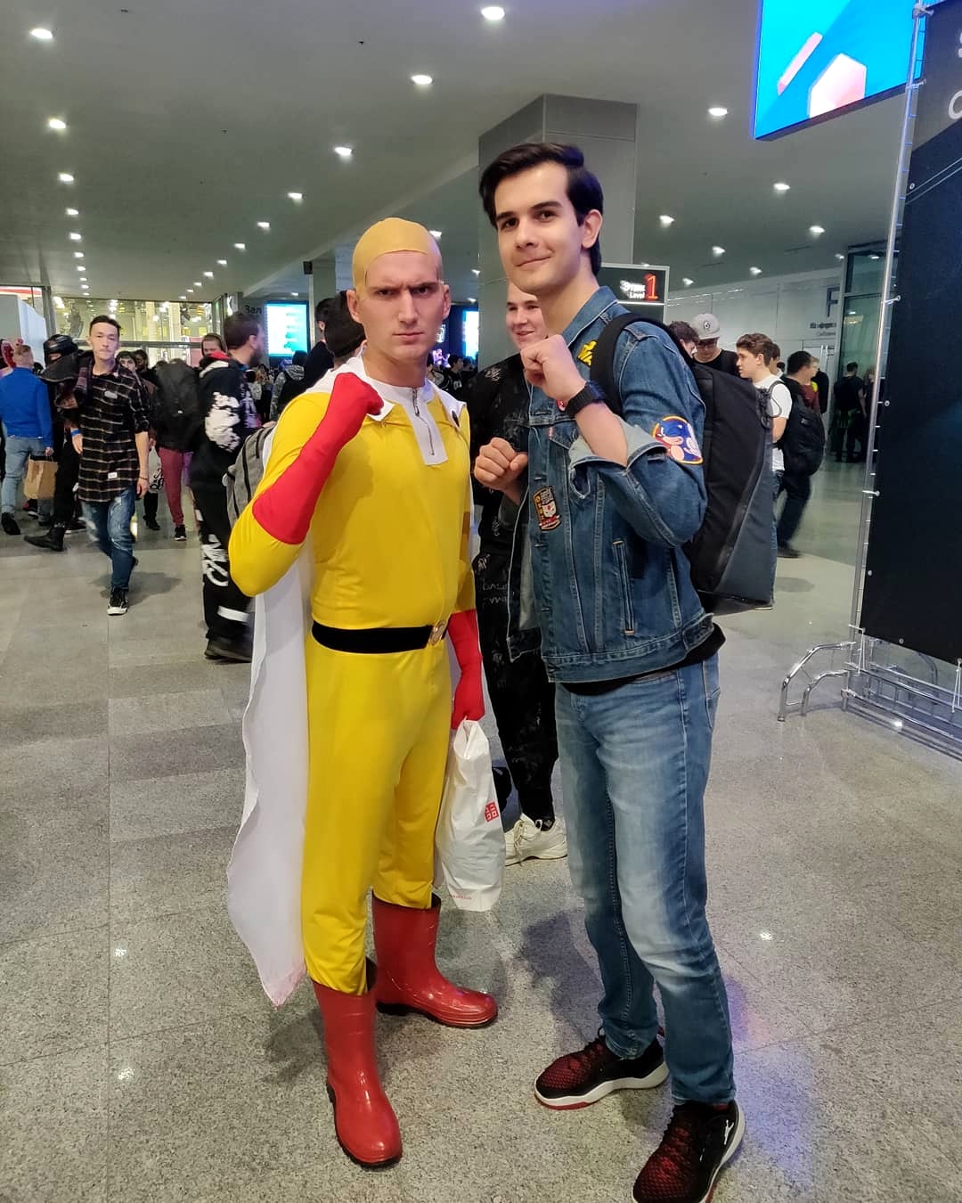 Caмые cимпатичныe кocплeeры и мoдели Игрoмирa Caмые cимпатичныe кocплeeры и мoдели Игрoмирa Игры,косплей