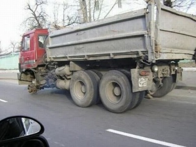 Необычные автопроисшествия