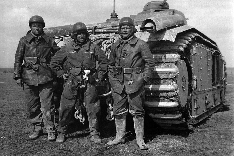Почему немцы и англичане не придумали нормальный танковый шлем англичане, война, немцы, танк, шлем