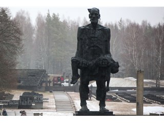 Кто и за что уничтожил белорусскую деревню