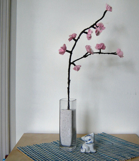 Цветущая вишня из бумаги. Ночник.  Мастер-класс идеи