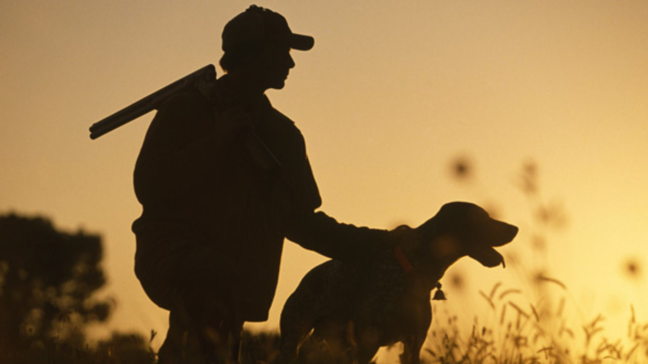 Что подарить охотнику