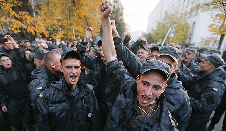 Украинский правозащитник: Подрыв разведчика в Киеве – подавление бунта в армии против Порошенко