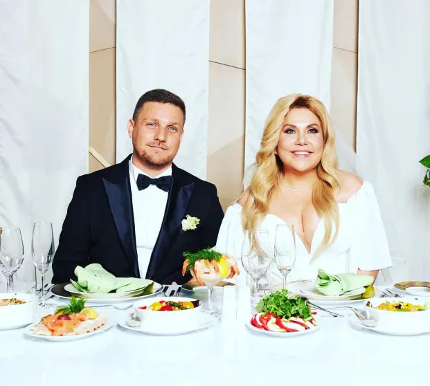 54-летняя Марина Федункив вышла в свет с мужем-итальянцем, который на 12 лет моложе неё Марина, Маджи, Федункив, Стефано, ФедункивВ, рядом, Турандот, время, 54летняя, закрытый, образ, жизниСтефано, долгожданного, ФедункивСтефано, родила, предпочитает, первенца, подрастает, которого, назвали