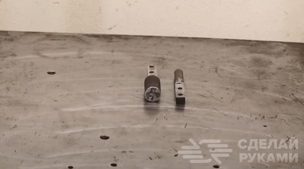 Простейший гибочный станочек для мастерской