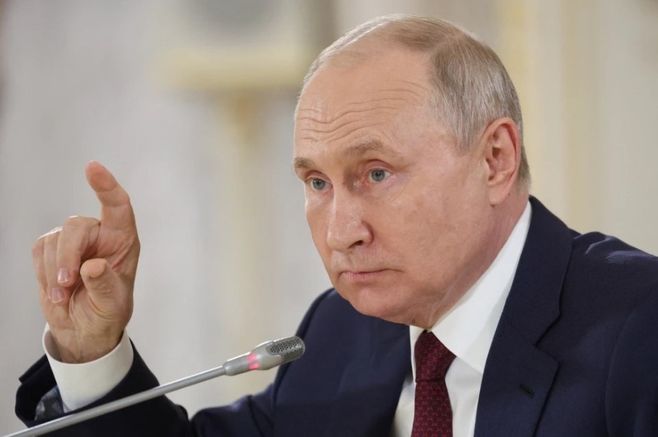    Путин об экономике Минобороны: «Нам никто ничего не даст, рассчитываем на себя» REUTERS