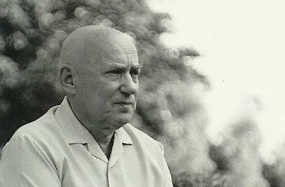 Исполняется 115 лет со дня рождения писателя Сергея Снегова