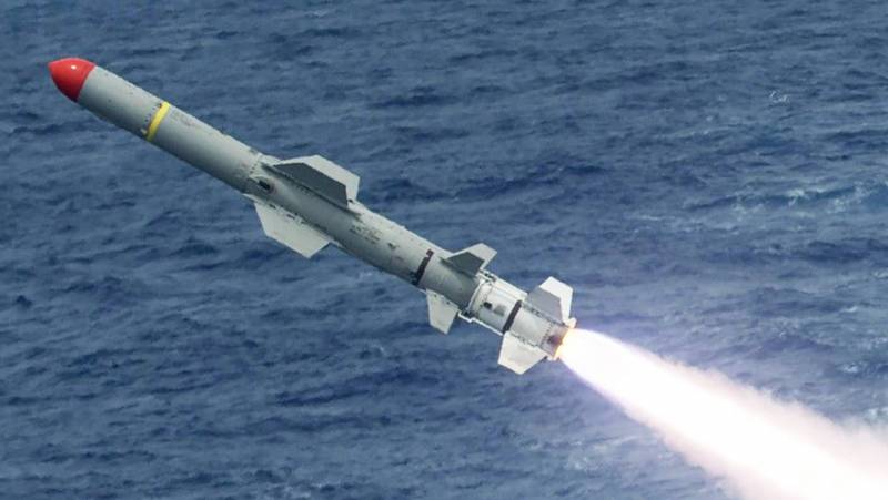 Как США быстро перебросили на Украину противокорабельные ракеты «Гарпун» Как США быстро перебросили на Украину противокорабельные ракеты «Гарпун» геополитика,оружие,украина