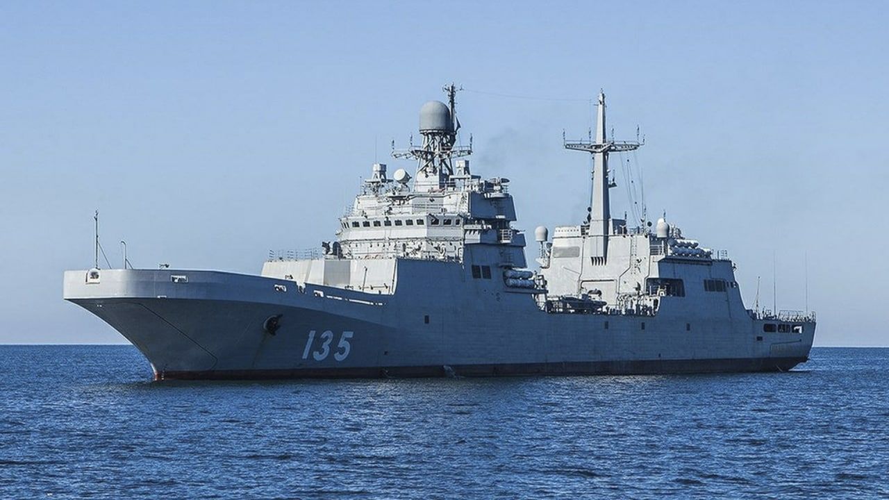 Корабли Балтийского флота вышли в море для совместных учений