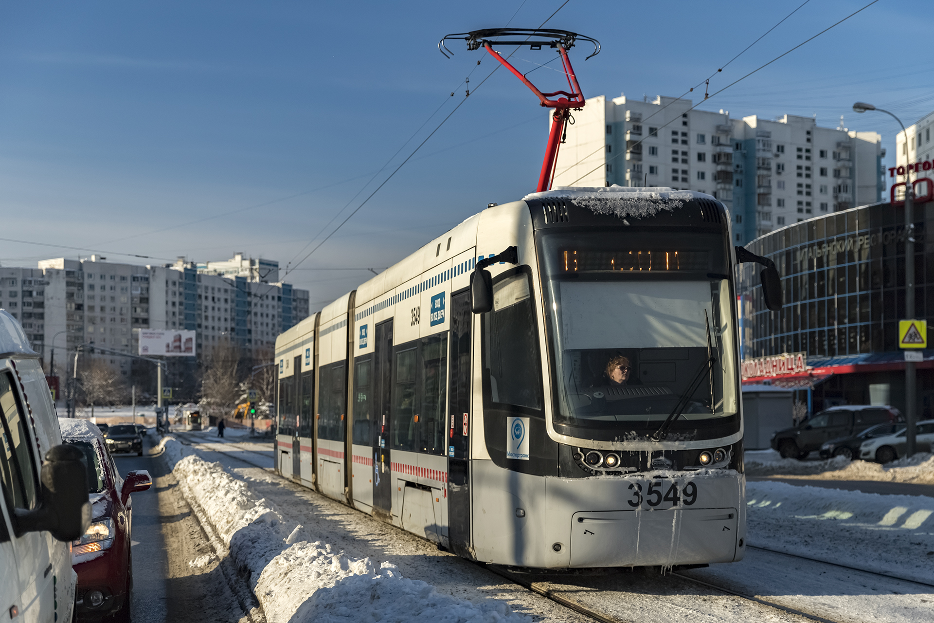 Жители  Новосибирска недовольны трамвайными платформами на Дуси Ковальчук