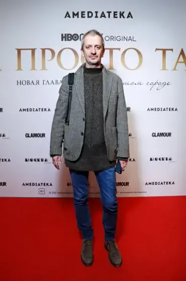 Богомолов против «Коммерсанта»: режиссёр обвинил газету в искажении его слов о студентах