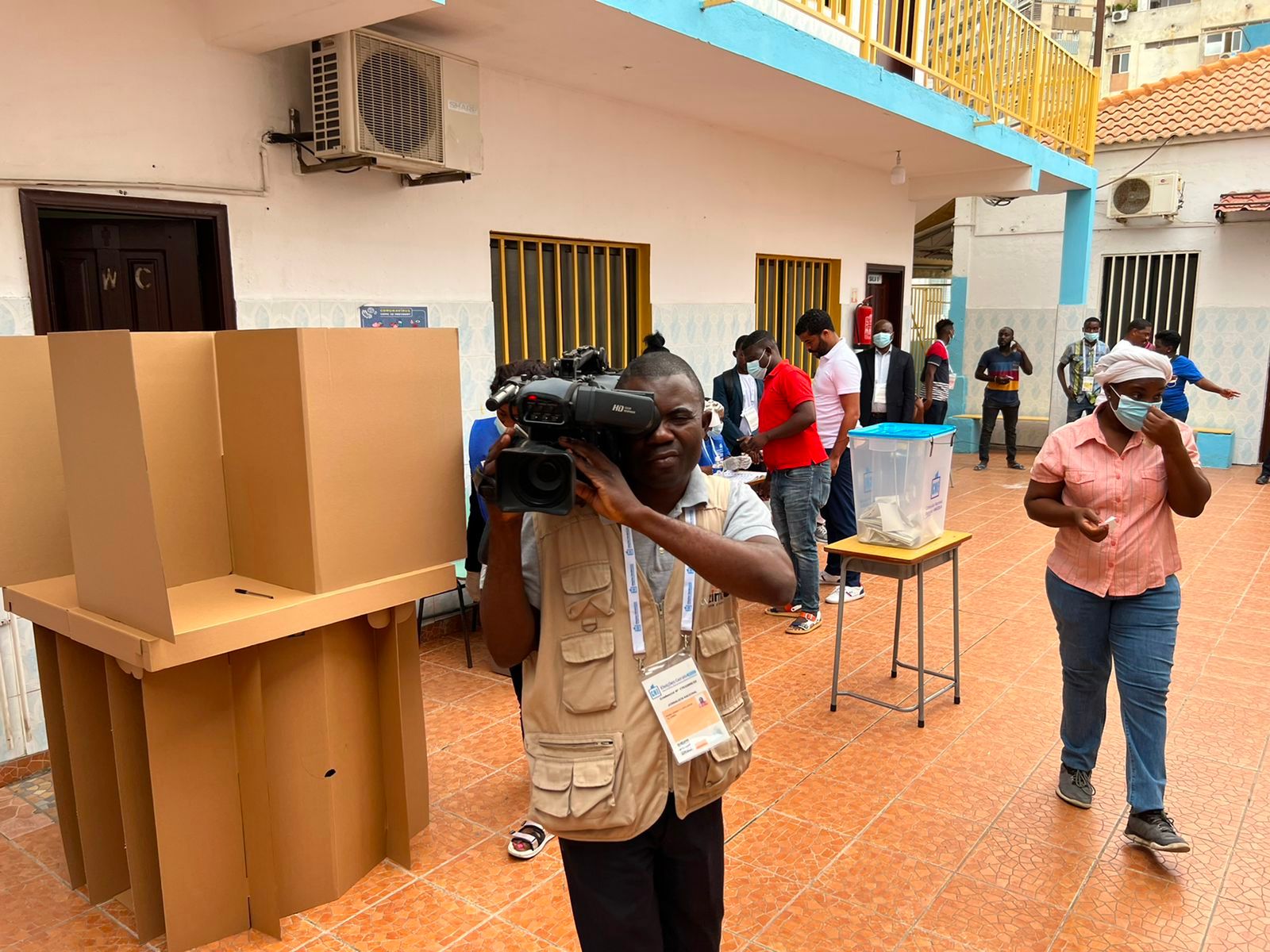 Отпечатки пальцев и QR-коды: наблюдатель от РФ Холодов рассказал об особенностях выборов в Анголе