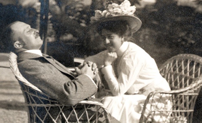 Еврейская девушка по имени Мерседес