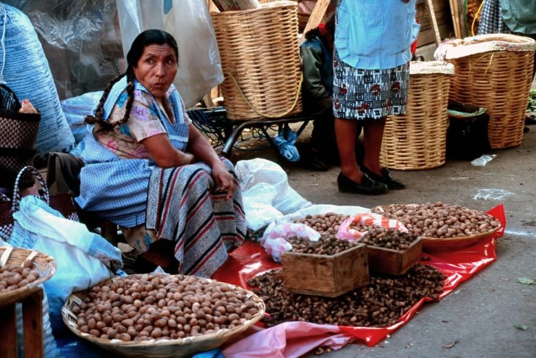 Экзотическая уличная торговля в разных странах: калейдоскоп культур страны,уличная торговля