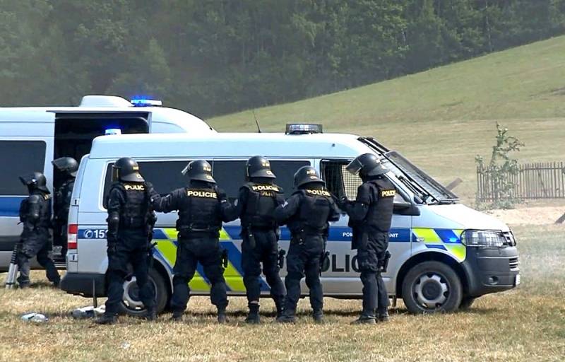 Вслед за Германией польско-белорусскую границу вызвалась защищать Чехия