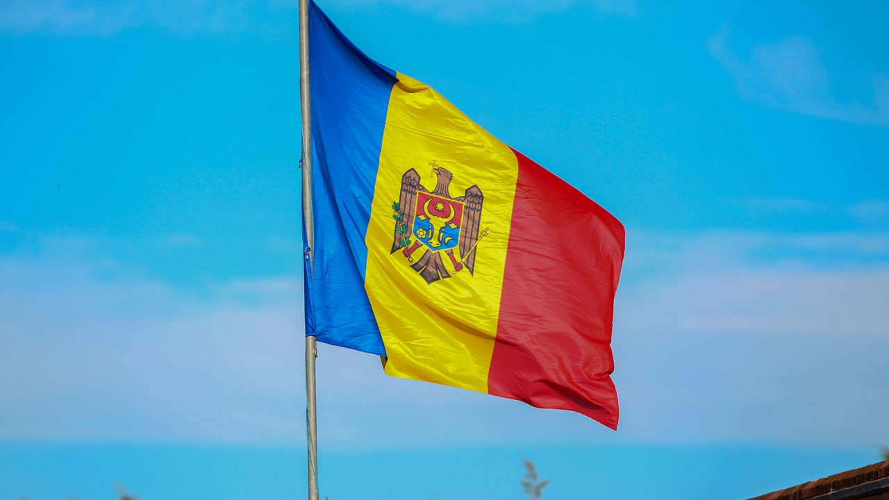 Спикер парламента Молдавии Гросу предупредил депутатов о наказании за георгиевские ленты Политика