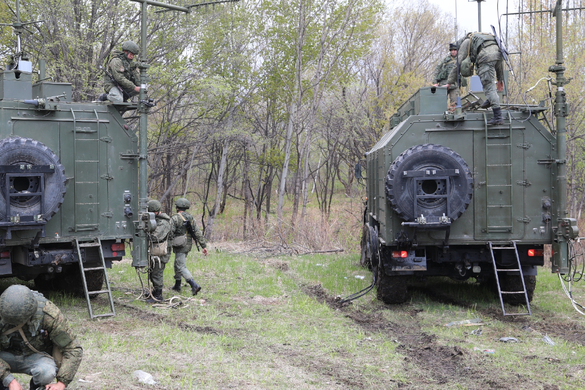 Специалисты РЭБ ВВО в Приморском крае блокировали беспилотники условного противника в ходе тренировки