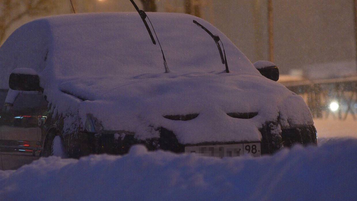 Десятки автомобилей и автобус оказались в снежной ловушке из-за непогоды в Башкирии