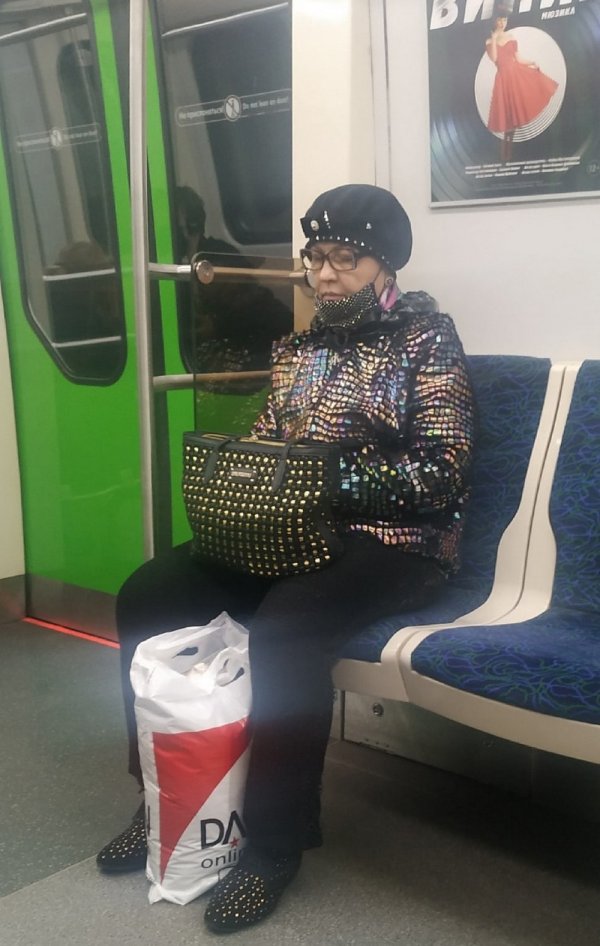 Модники и чудаки из метрополитена Модники и чудаки из метрополитена позитив,смешные картинки,юмор