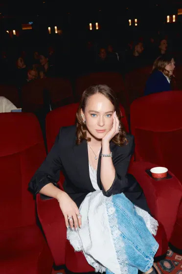 Юра Борисов с женой, Евгений Цыганов и Юлия Снигирь, Аглая Тарасова и Саша Бортич на премьере фильма 