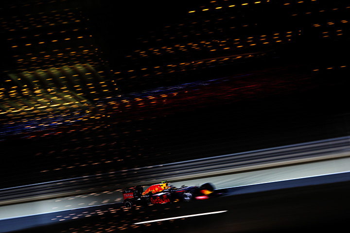 Зачем в Формуле-1 проводят ночные гонки Зачем в Формуле-1 проводят ночные гонки автомобили,автомобиль,автоновости,машины