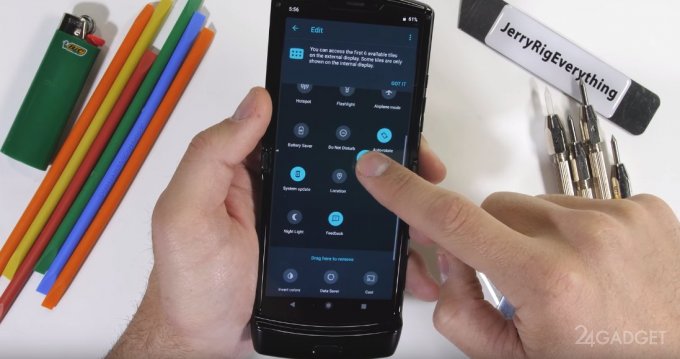 Смартфон Motorola RAZR не прошел тесты Зака Нильсона