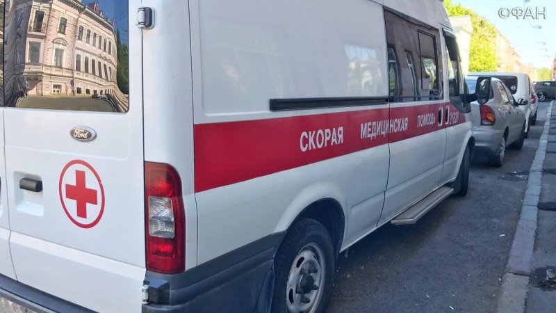 Автобус с сотрудниками АЭС протаранил световую опору под Саратовом, есть пострадавшие