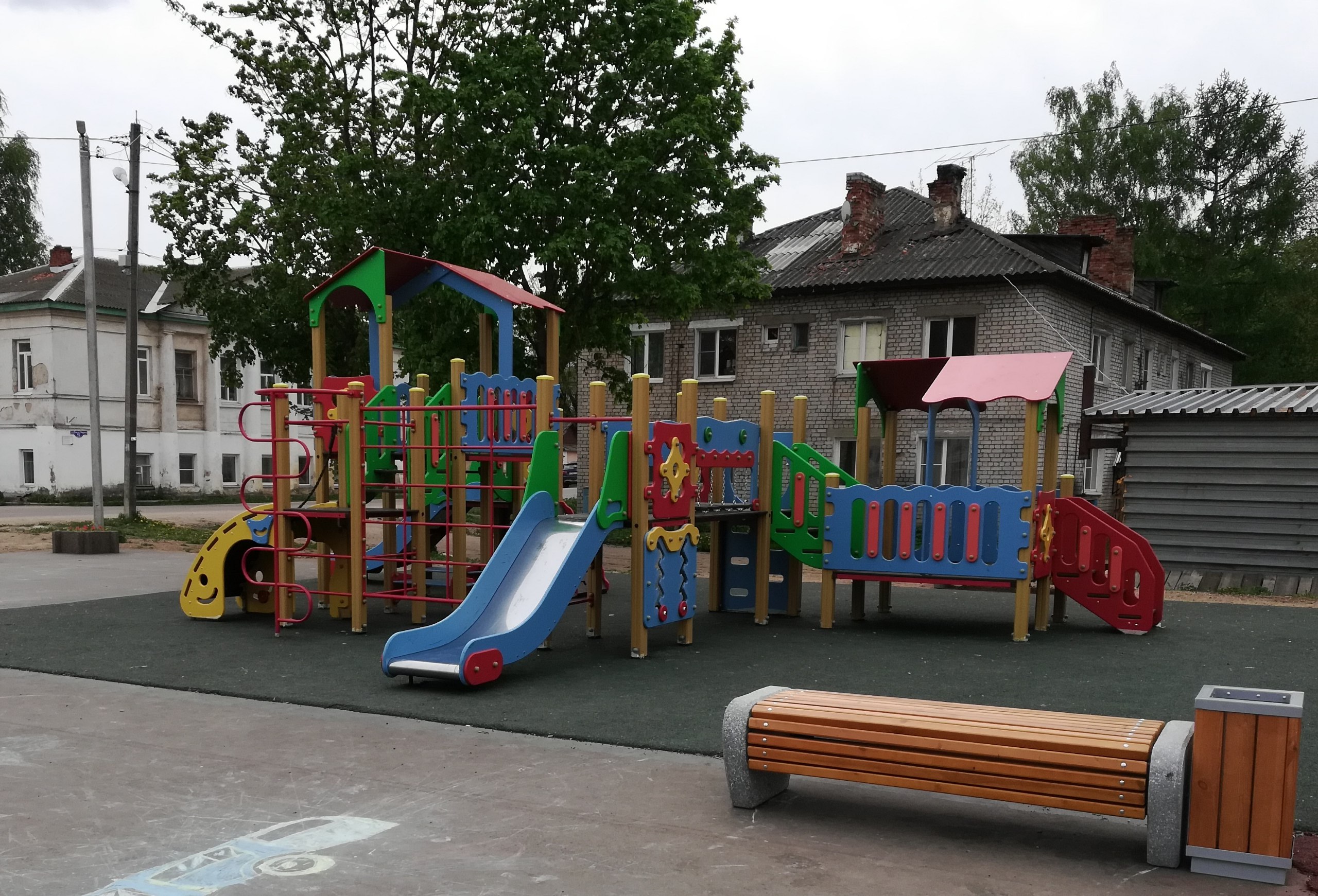 В 2023 году новые детские игровые комплексы установят в 22 муниципалитетах Тверской области