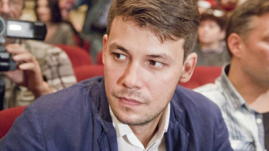 Брата покинувшей Россию Чулпан Хаматовой исключили из труппы «Современника»