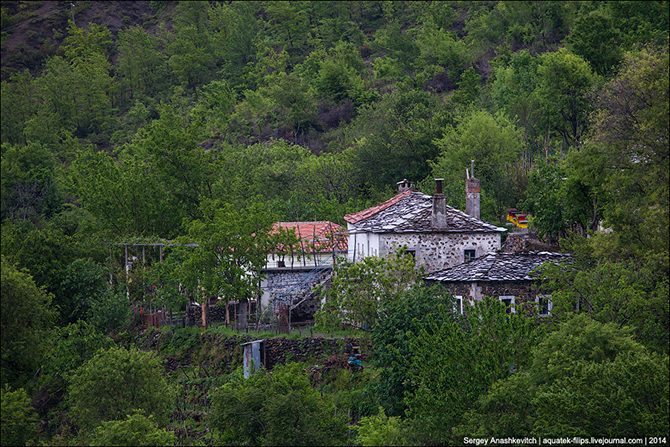 Умопомрачительно красивая албанская глубинка, в которой хочется оказаться прямо сейчас здесь, просто, которые, гдето, своей, Коман, озера, дорога, которых, людях, много, встретить, каньона, совершенно, вывеску, нужно, очень, небольшие, выглядит, нормальным